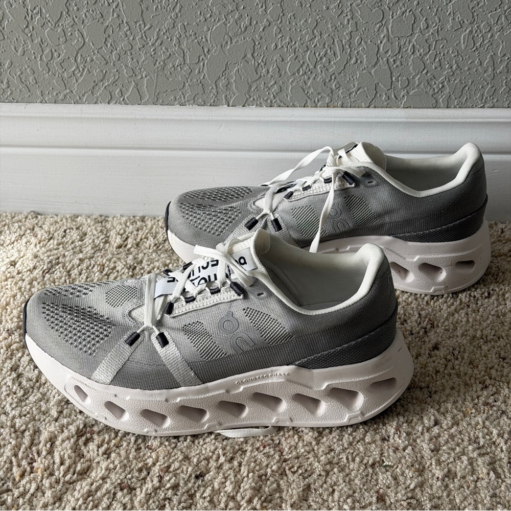 On Running Cloudeclipse Women’s Gray Athletic Sho… - image 8